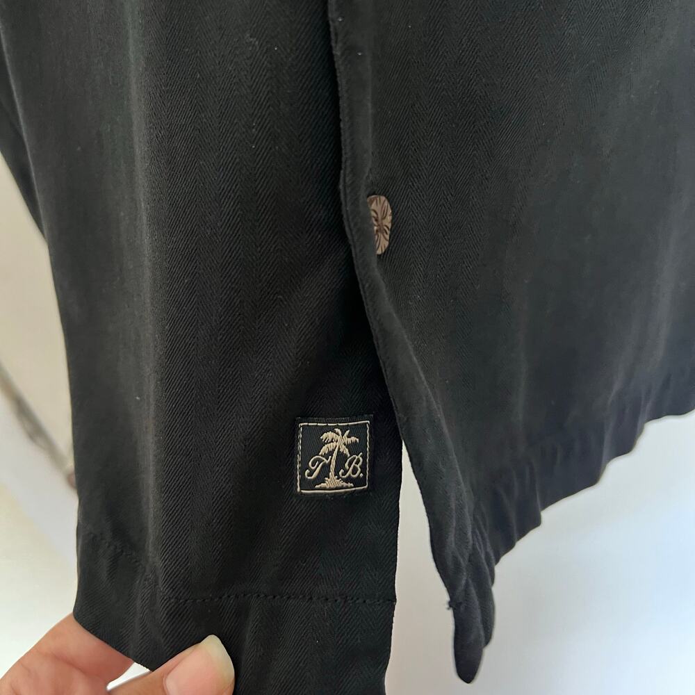 Tommy Bahama Silk Paradise Plunder Black Camp Shirt Pirate Embroidered Coastal - Picture 8 of 13